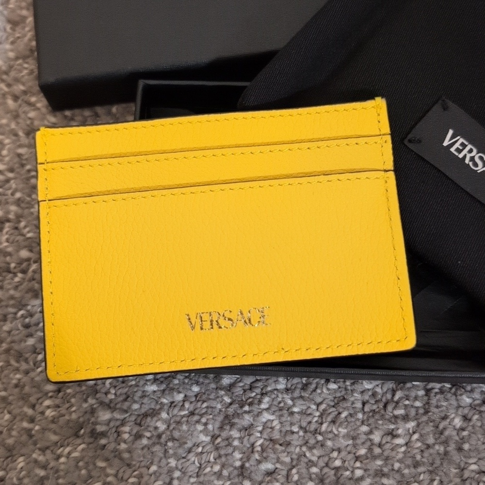 Versace Bright Yellow Card Holder NIB - Picture 4 of 8